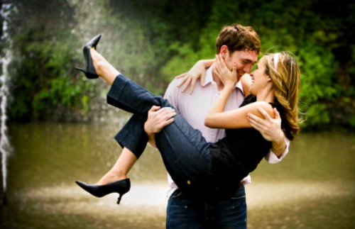 Hole Dir mit unserer Hilfe Deine Traummann f&uuml;rs Leben, der Dich liebt, auf H&auml;nden tr&auml;gt und mit dem Du wirklich gl&uuml;cklich bist!